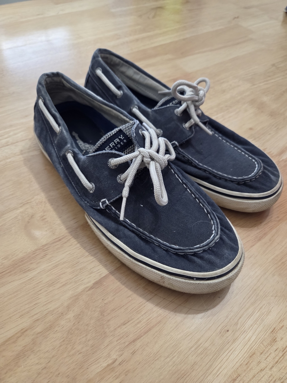 Sperry Topsiders - Picture 2 of 3